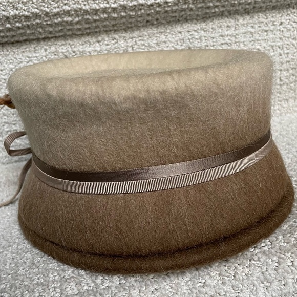 Vintage Wool Felt 60’s Ombré Brown Cream Ribbons Little Bird Accented Hat - Picture 7 of 12